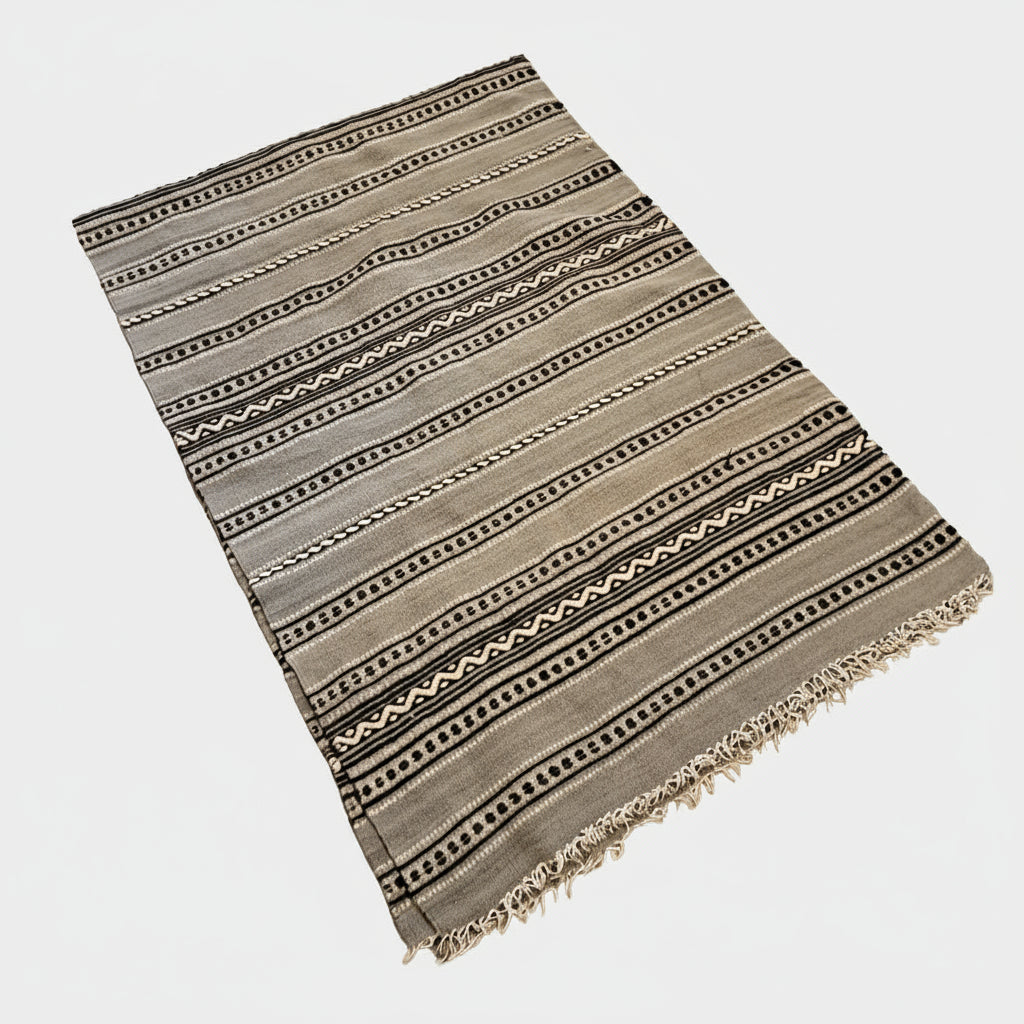 Handwoven Loom Rug – Unique Grey Design